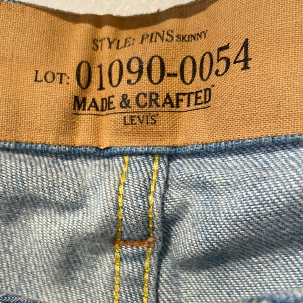 RARE Levi’s Made & Crafted Pins Skinny Light Wash Jeans 24 - Like New - Picture 6 of 8